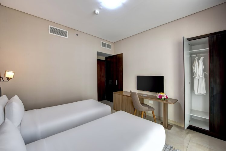 Royal Regency Suites Dubai Marina, Dubai