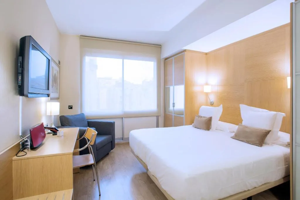Room, Aparthotel Silver, Barcelona