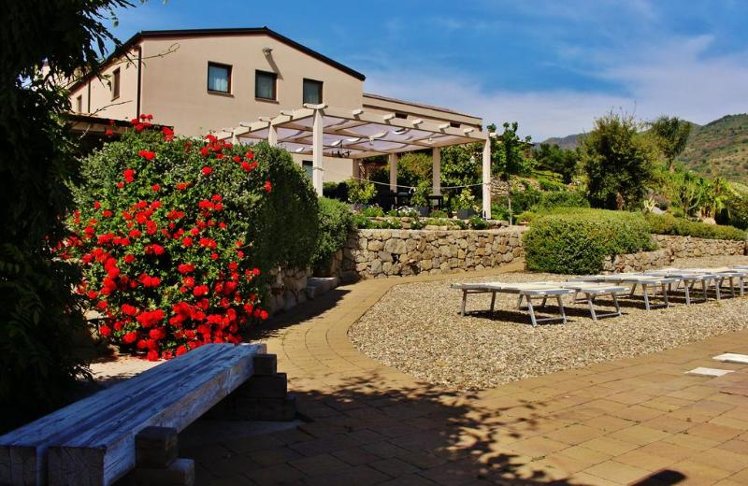 General view, Edoné Sicilian Country House, Taormina