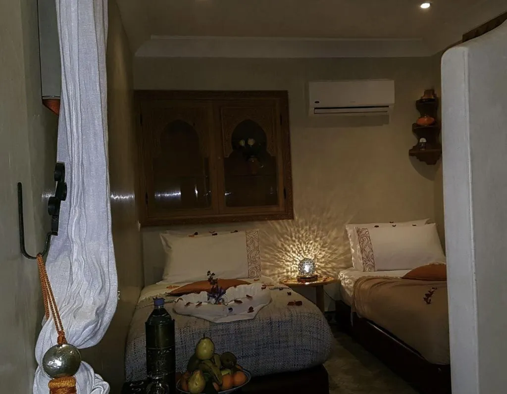 Room, Riad Gallery 49, Marrakech