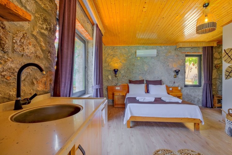 Faralya Yörük Evi, Dalaman