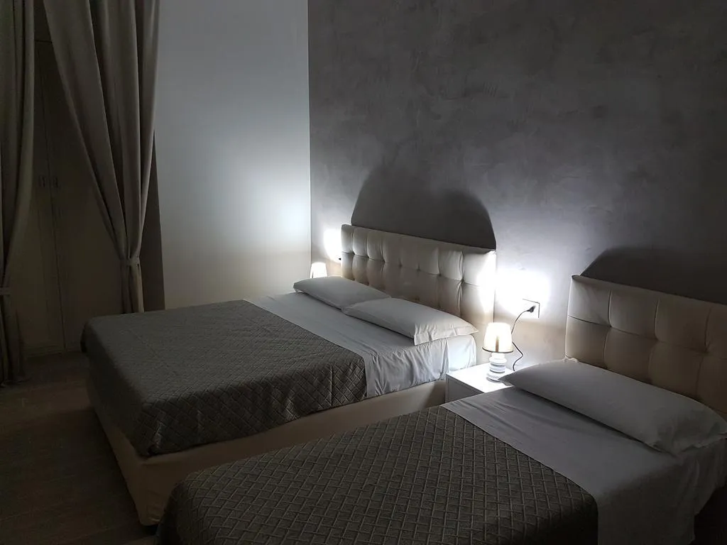 Room, Napoli City Rooms, Naples