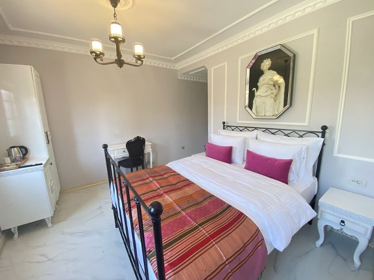 Villa Ephesus, Izmir