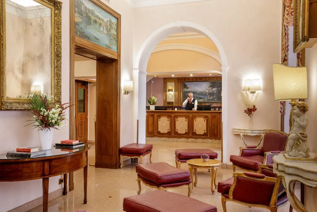 Lobby, Hotel Della Torre Argentina, Rome