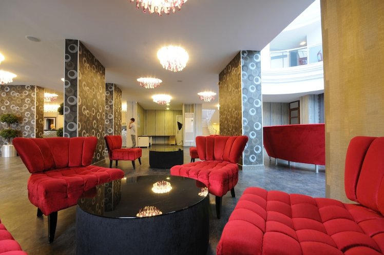 Caprice Beach Hotel instead of Luna Beach Deluxe Hotel, Dalaman