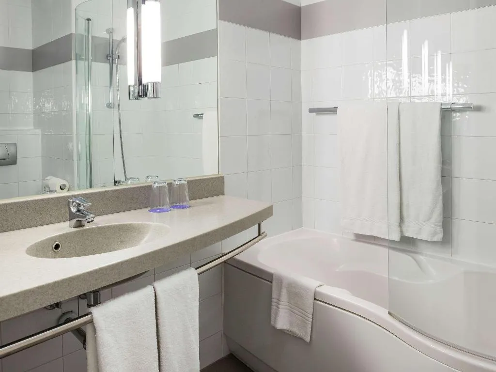 DOUBLE SUPERIOR Room, Novotel Sevilla, Seville