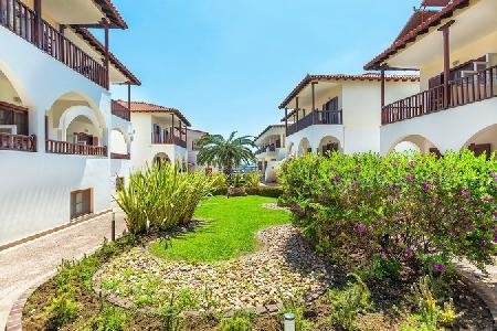 Villa Luna Bay Home Retreat, Cagliari