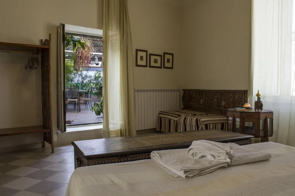Room, B&B Cerasiello, Naples