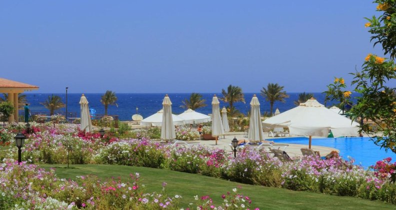 Royal Brayka Beach Resort, Red Sea Riviera