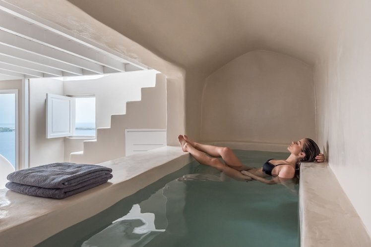 Oia Castle Luxury Suites, Santorini