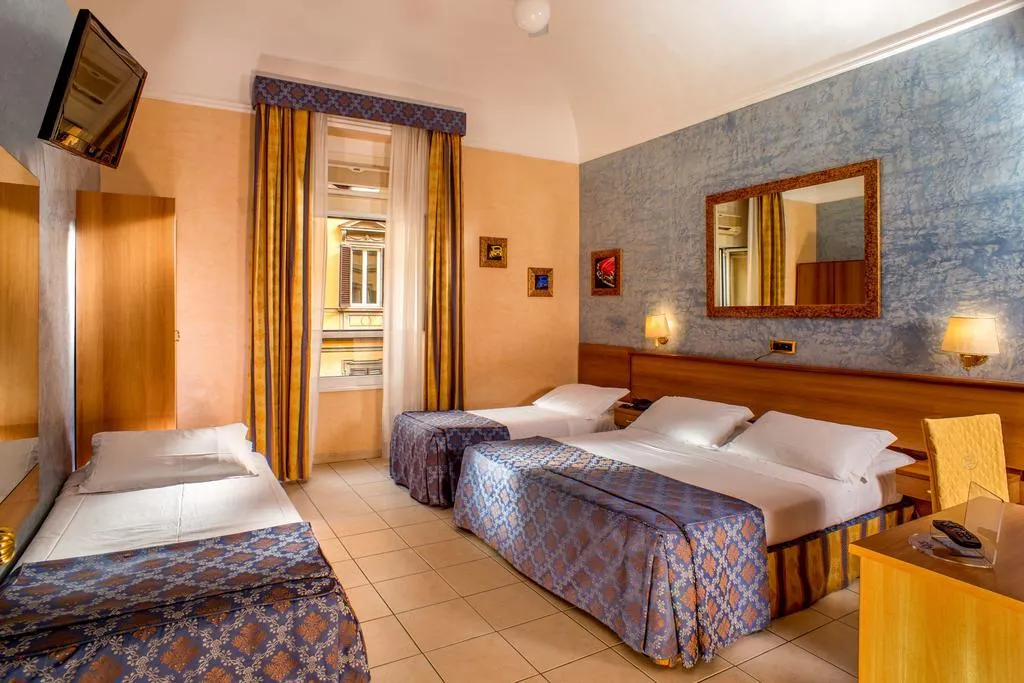 QUADRUPLE STANDARD Room, Assisi, Rome