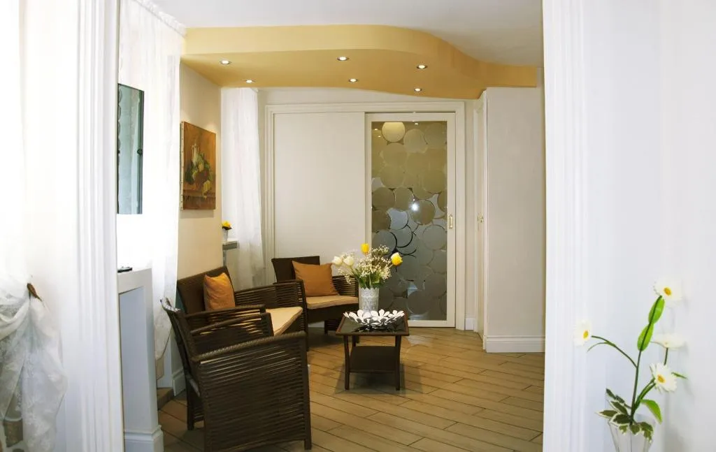 Lobby, 174 Via Roma, Palermo