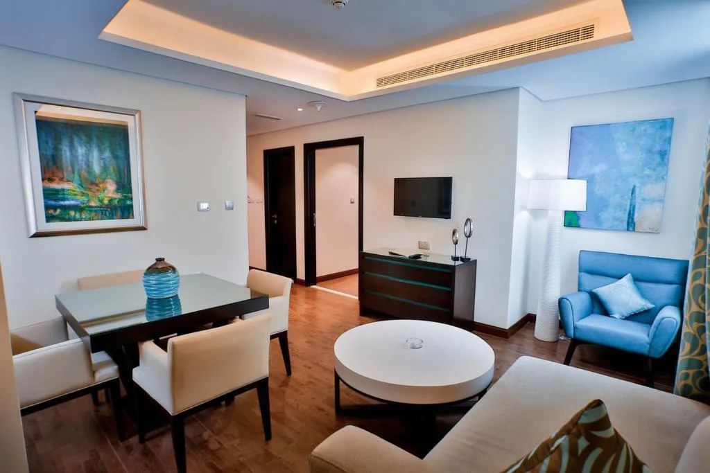JUNIOR SUITE STANDARD Room, Signature Hotel Al Barsha, Dubai