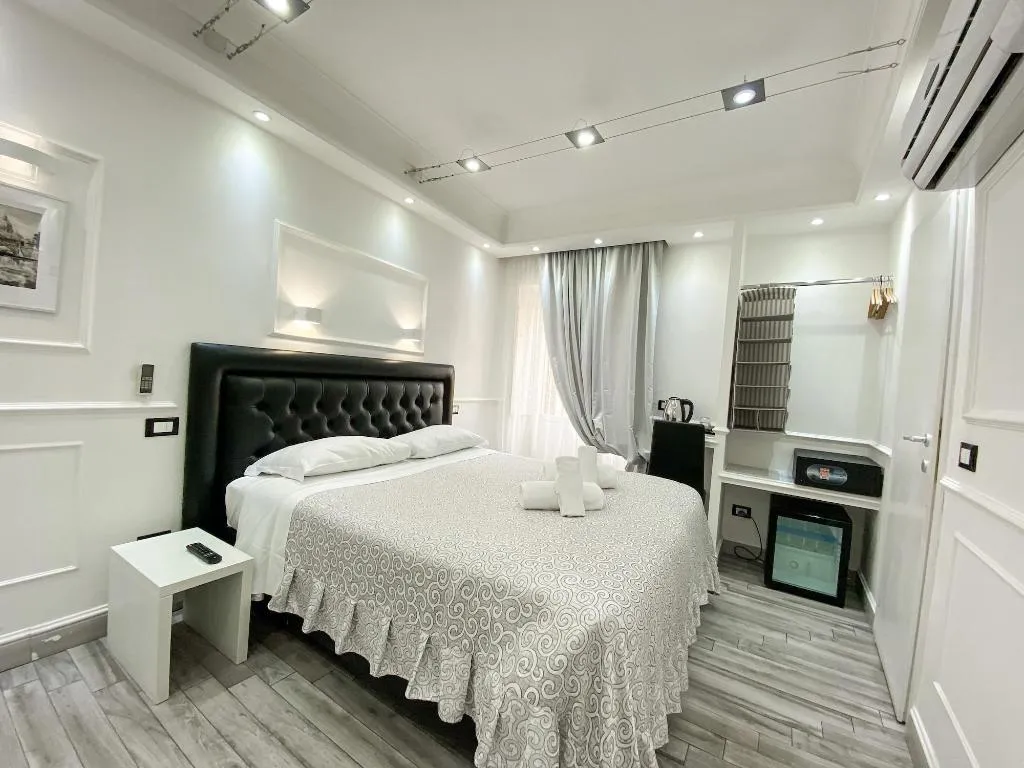 Room, Locanda Parlamento, Rome