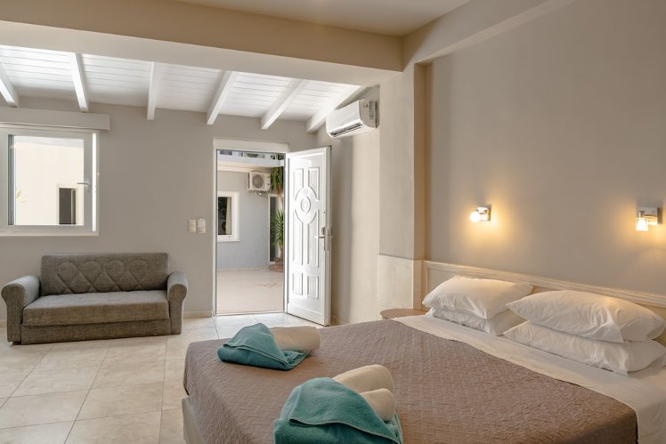 Areti, Crete