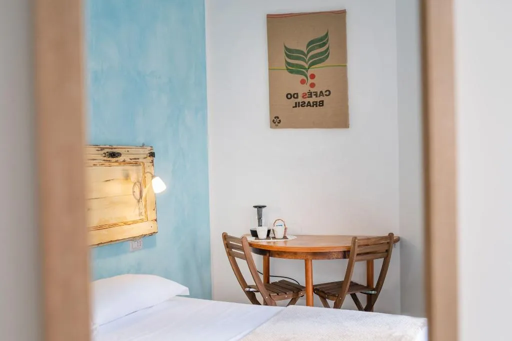 Room, B&B DolceVita Napoli, Naples