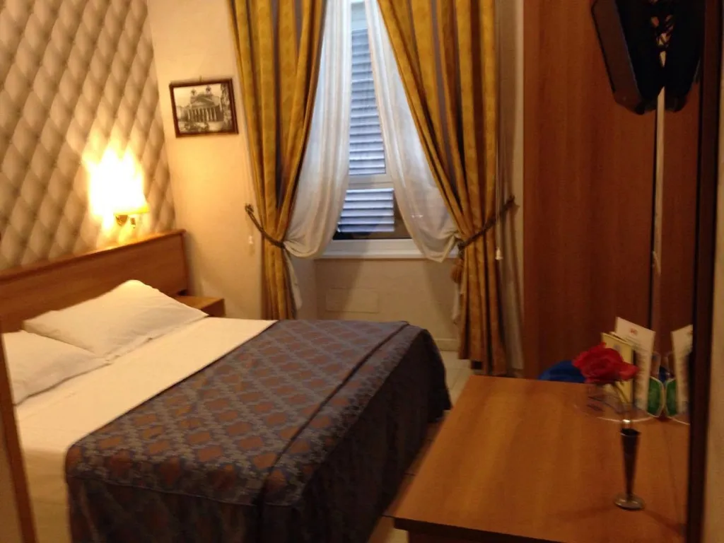 DOUBLE STANDARD Room, Assisi, Rome