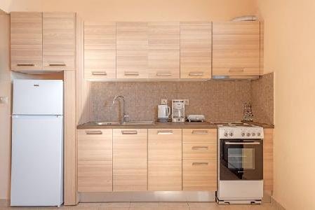 Akrogiali Studios Poros, Kalamata