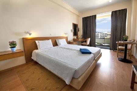 Paolo Hotel (Loutraki), Kalamata