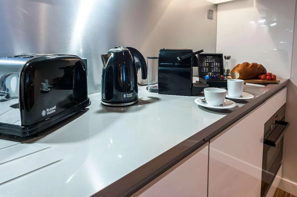 Room, Premier Suites Dublin, Dublin