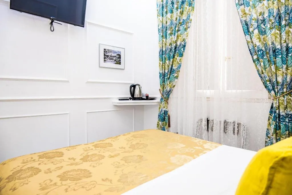 Room, Locanda Parlamento, Rome