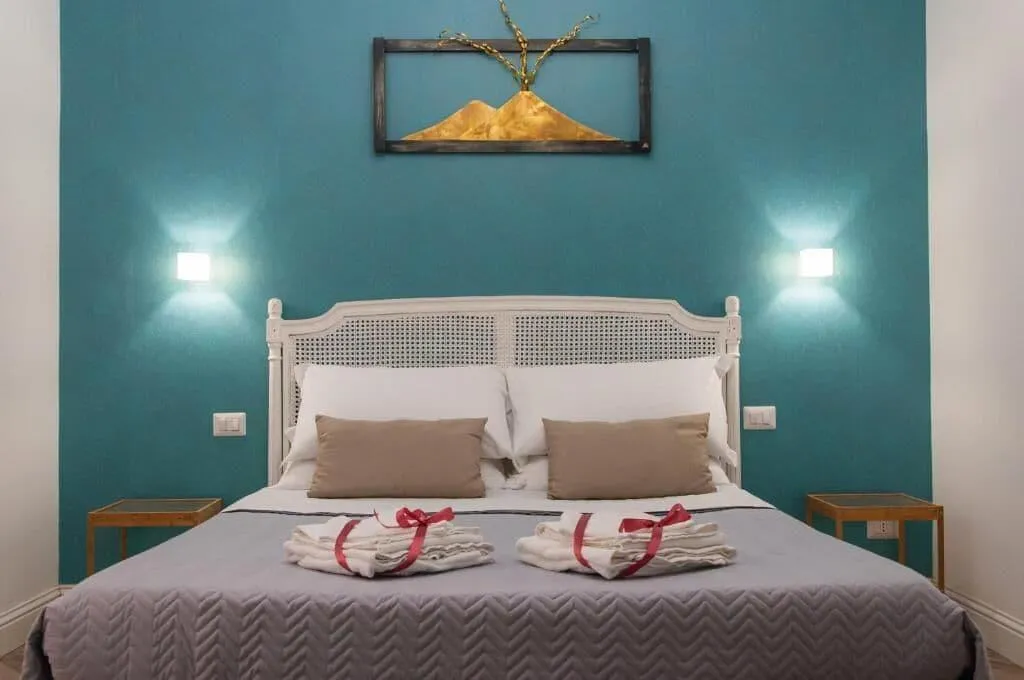 Room, Real Giardinetto A Toledo, Naples