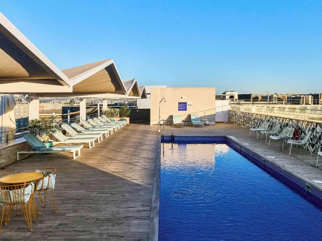 Pool, Novotel Sevilla, Seville