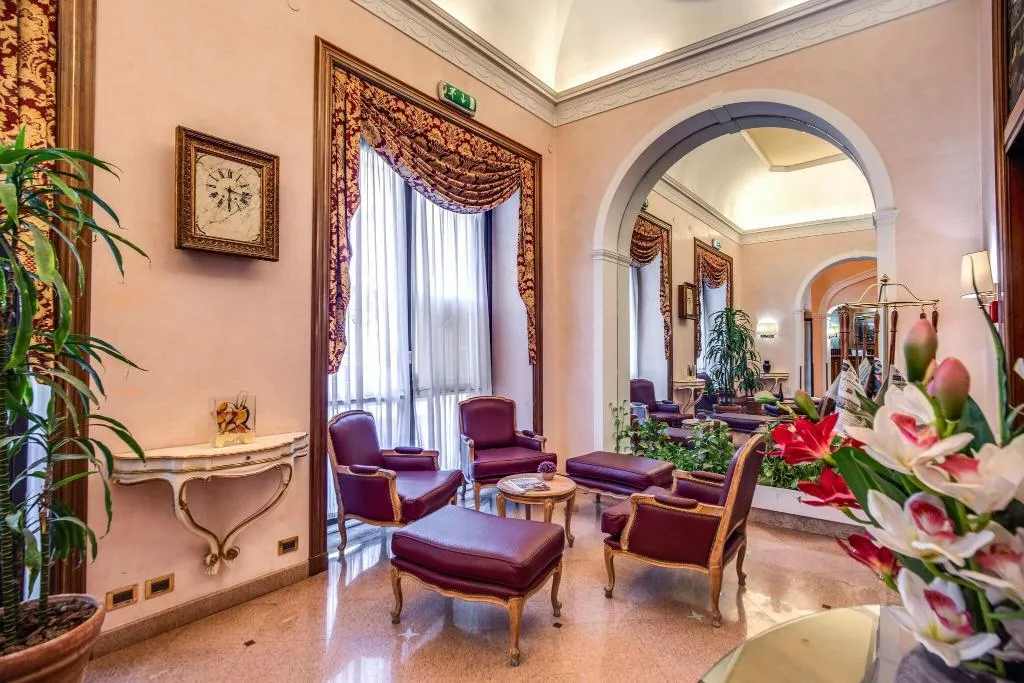 Lobby, Hotel Della Torre Argentina, Rome