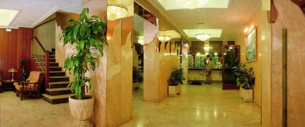 Lobby, Continental Calella, Costa Brava