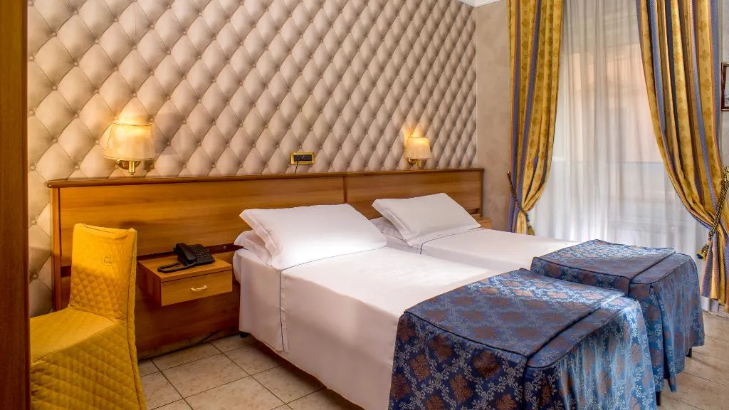 TWIN STANDARD Room, Assisi, Rome