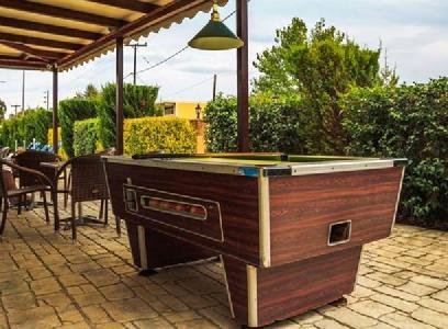 Derekas Apartments, Zante