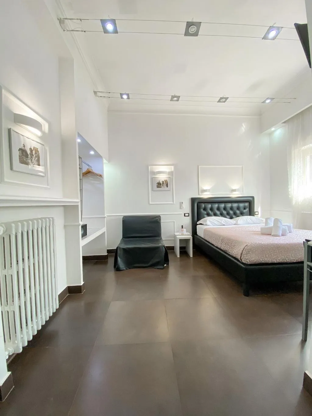 Double or Twin WITH VIEWS Room, Locanda Parlamento, Rome