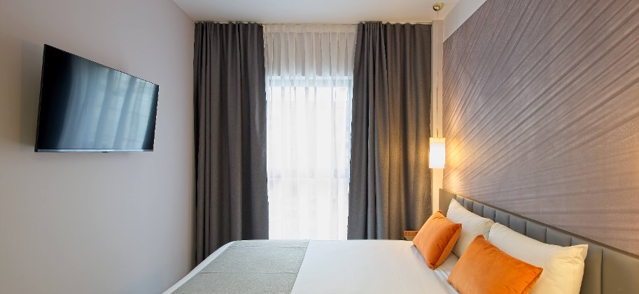 Dwo Yuste Alcalã¡, Madrid