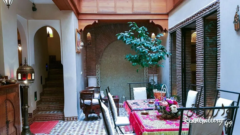 Room, Riad Gallery 49, Marrakech