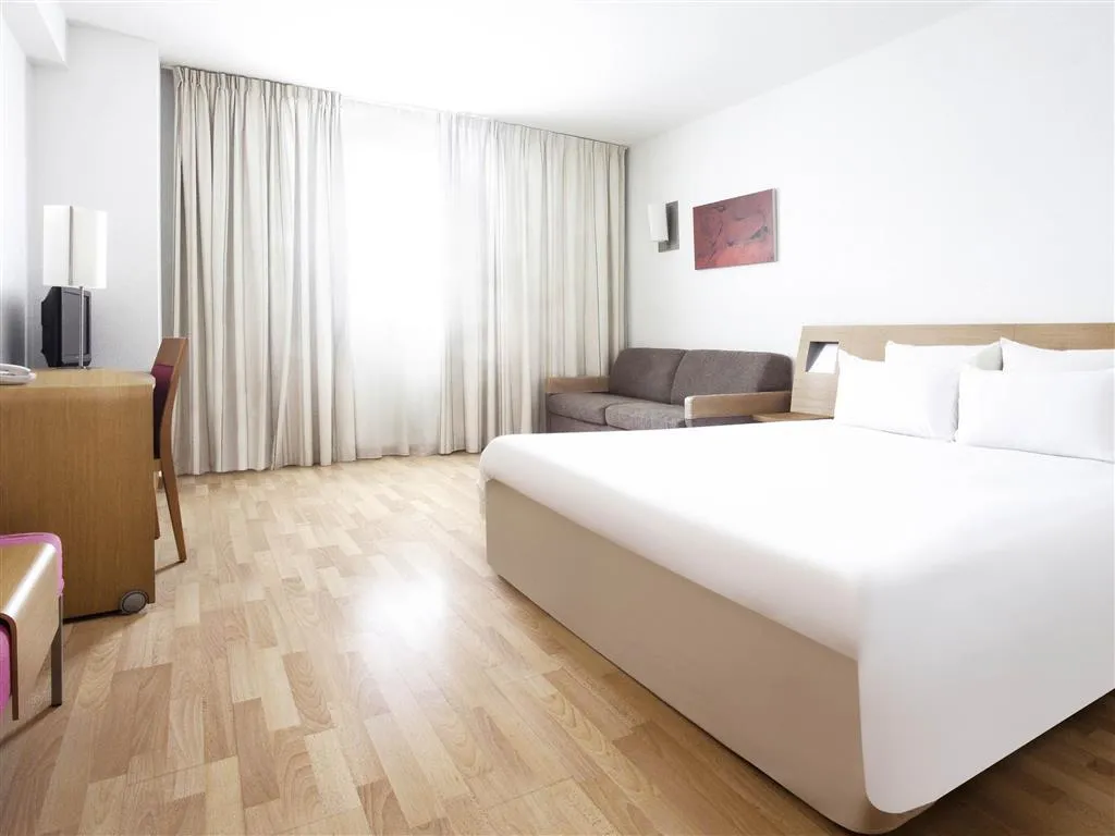 DOUBLE STANDARD Room, Novotel Sevilla, Seville