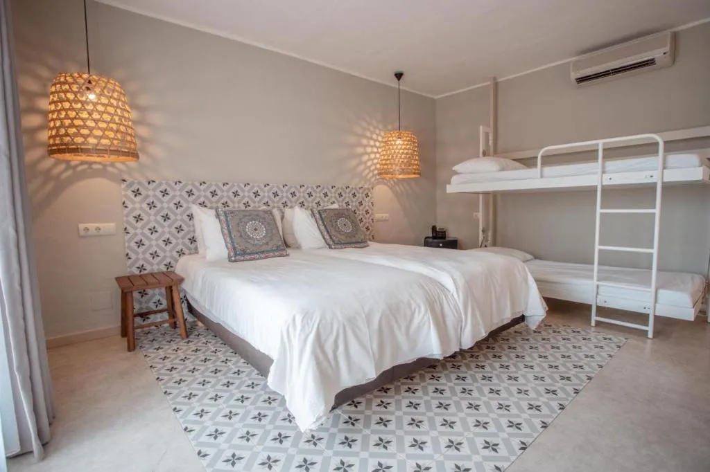 QUADRUPLE SEA VIEW Room, Marble Hotel Stella Maris, Ibiza