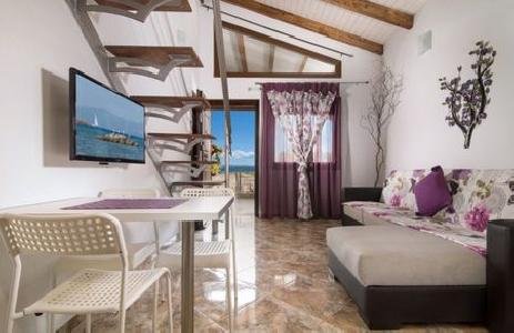 Simon King Studios & Apartments, Halkidiki
