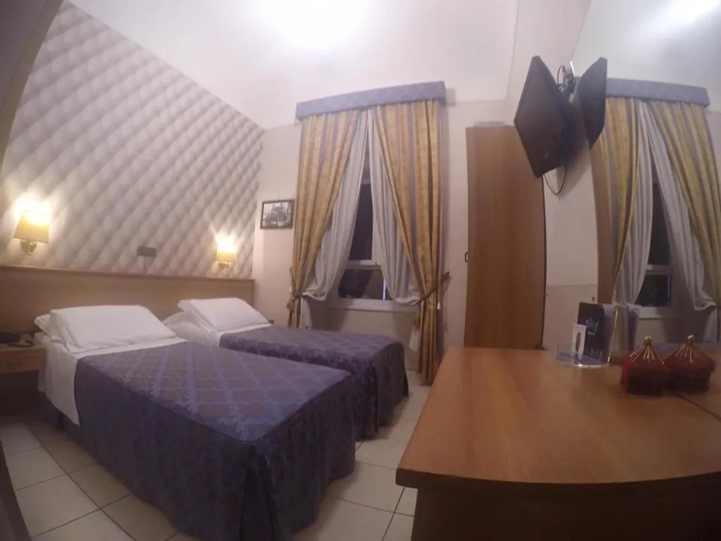 TWIN STANDARD Room, Assisi, Rome
