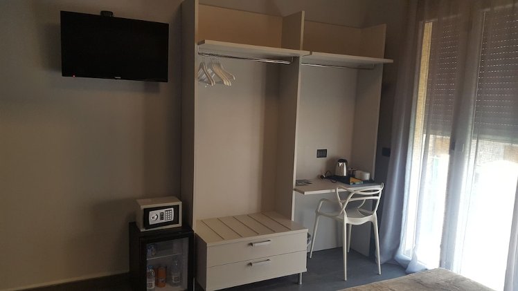 Alma Hotel, Palermo