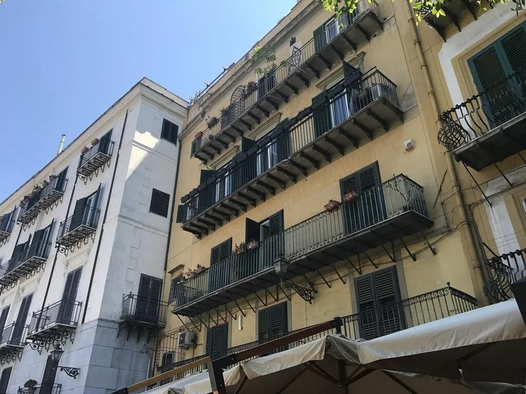 General view, B&B Petrosino, Palermo