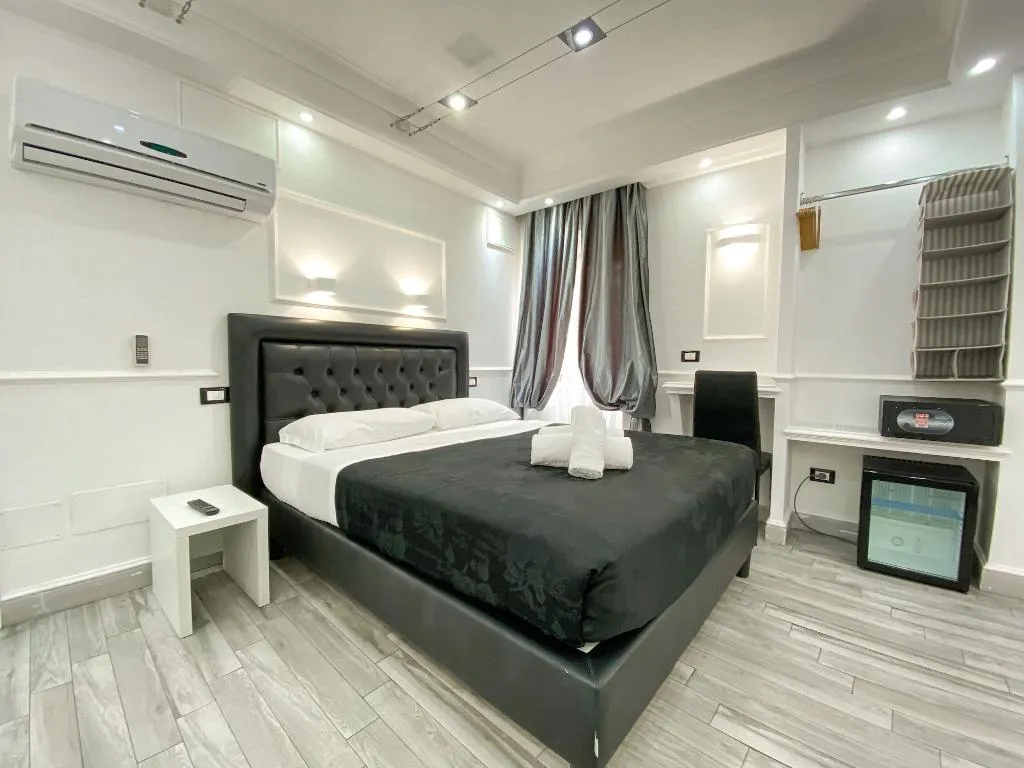 Room, Locanda Parlamento, Rome