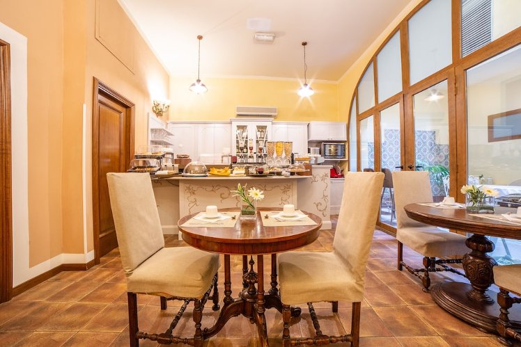 B&B Galileo 2000, Florence