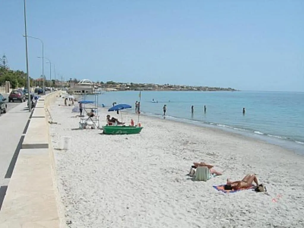 Beach, Brunelli Residence, Palermo