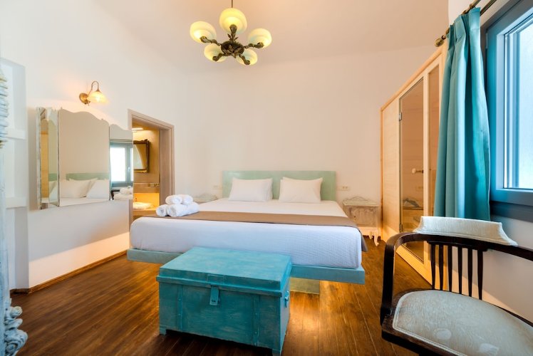 Pasithea Luxury Suites, Santorini