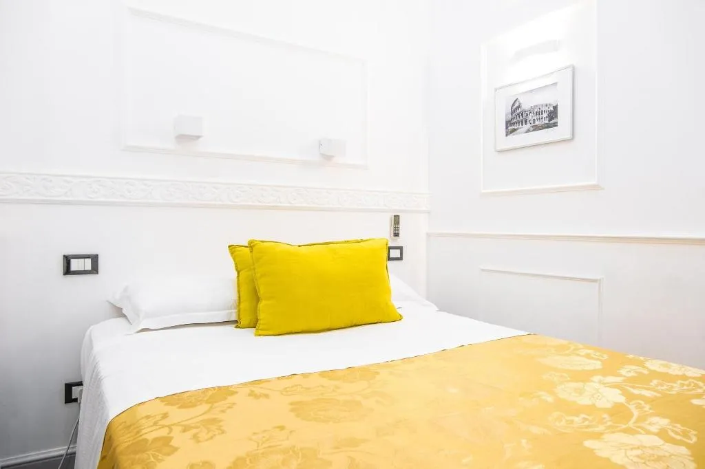 Room, Locanda Parlamento, Rome