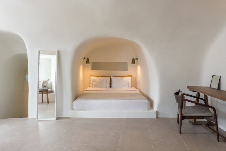 Oia Castle Luxury Suites, Santorini