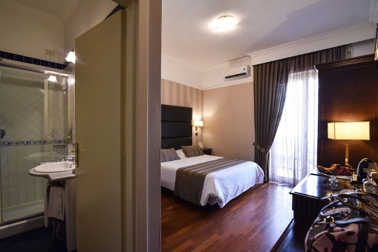 Hotel Palma, Naples