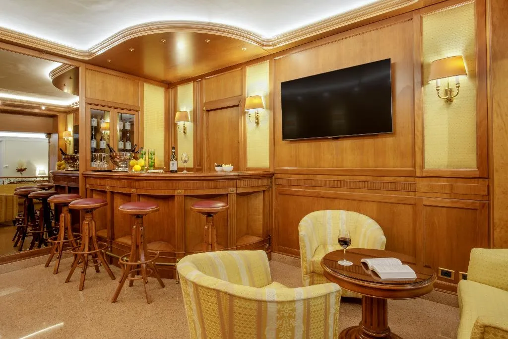 Bar, Hotel Della Torre Argentina, Rome