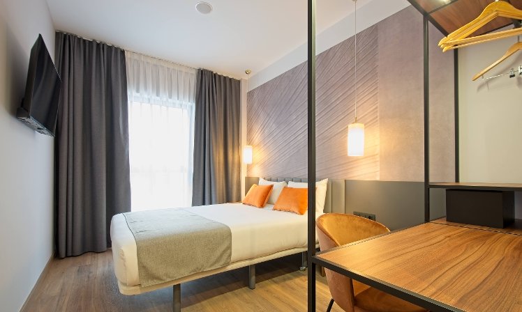 Dwo Yuste Alcalã¡, Madrid