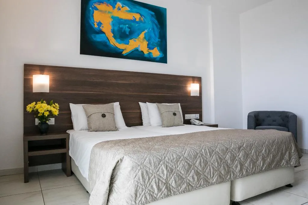 TWIN SIDE SEA VIEW Room, Theo Sunset Bay Hotel, Cyprus